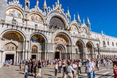 Aziz Mark Bazilikası ve Piazza San Marco, Venedik