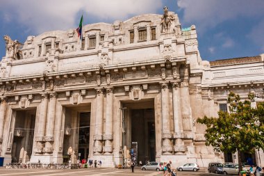 Milano Merkez Tren İstasyonu ana girişi