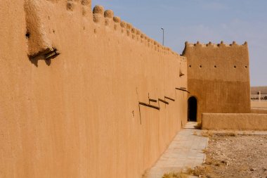 Ebu Cifan Fort ve Sarayı'nın duvarı ve gözetleme kulesi, Riyad Eyaleti, Suudi Arabistan
