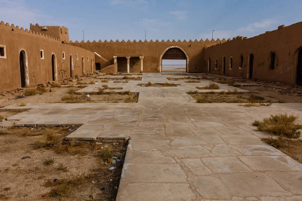Ebu Cifan Fort ve Palace'ın avlusu, Riyad Eyaleti, Suudi Arabistan