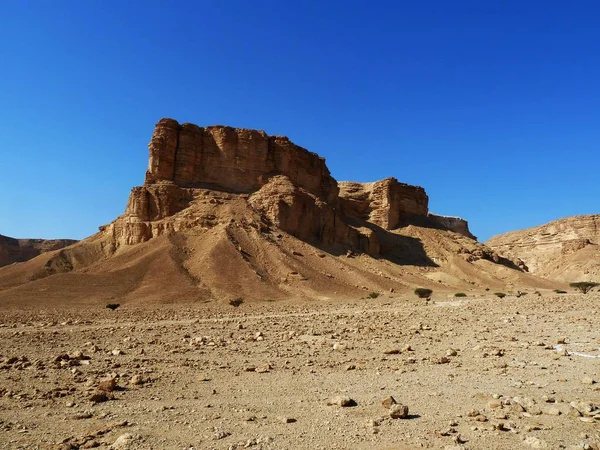 Riyad Batısındaki Triyas Jura Tortul Çıkıntılarının Kenarındaki Kaya Yakarları — Stok fotoğraf
