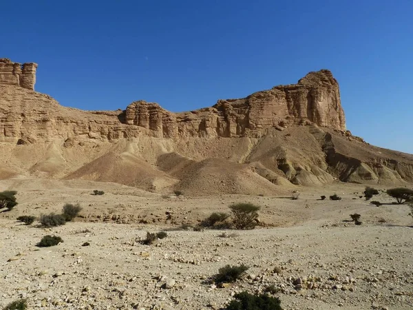 Riyad Batısındaki Triyas Jura Tortul Çıkıntılarının Kenarındaki Kaya Yakarları — Stok fotoğraf