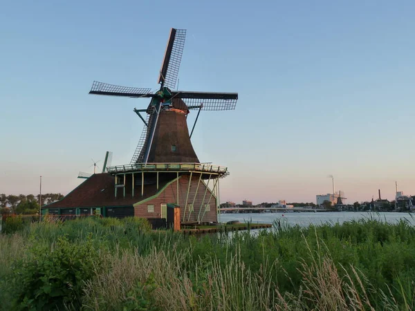 Berömda Väderkvarnar Zaanse Schans Nederländerna — Stockfoto