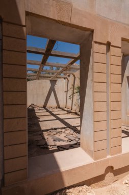 Riyad terk edilmiş lüks villa nın ekleri