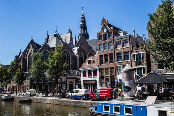 Die Alte Kirche Oude Kerk Und Binnenstad Amsterdam — Stockfoto