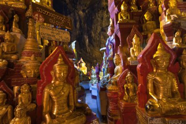 Pindaya Mağaraları 'ndaki Buda' lar, Shan Eyaleti, Myanmar