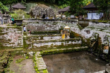 Goa Gajah Tapınağı, Bali, Endonezya 'daki antik su banyosu