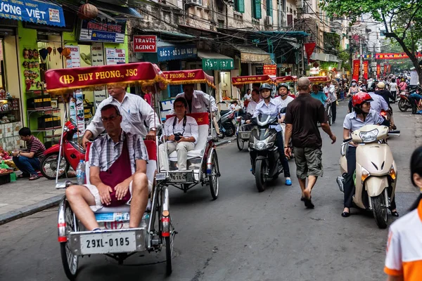 Crowded Hang Street Hanoi — Stock Photo, Image