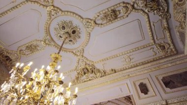 İstanbul, Türkiye - 6 Ağustos 2025: Mecidiye Büfesi, Topkapı Sarayı Müzesi