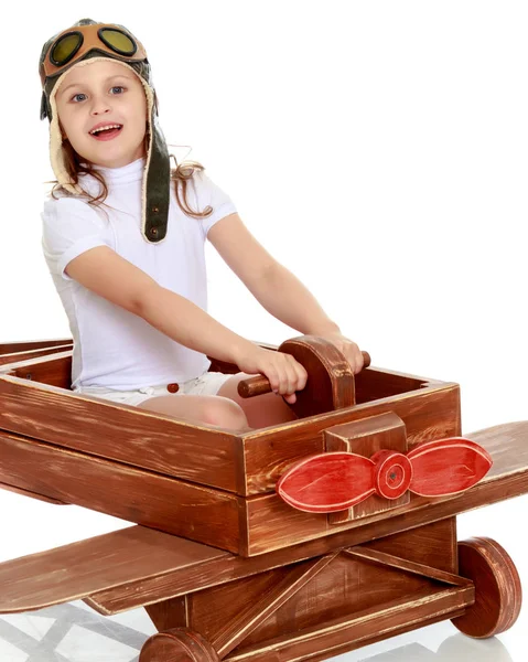 Niña en la gorra del piloto — Foto de Stock