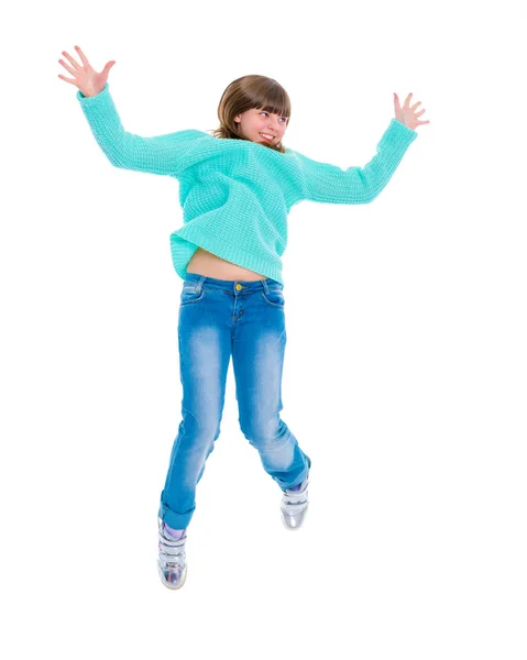 Una adolescente está saltando — Foto de Stock