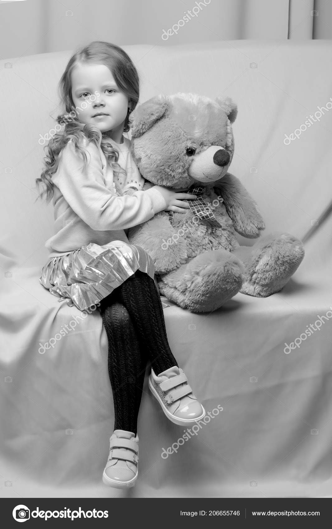 girl with teddy