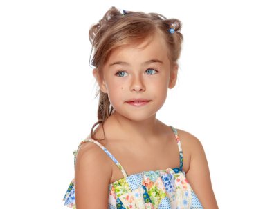 Küçük kız düşündüğü.