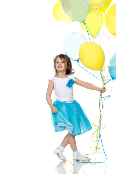 Meisje met veelkleurige ballonnen. — Stockfoto
