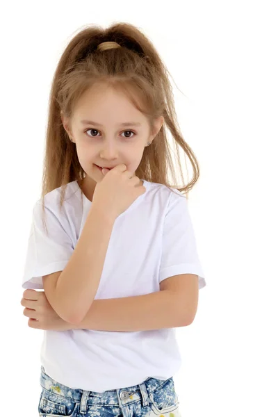 A menina pensa: . — Fotografia de Stock