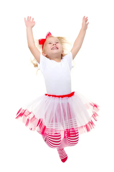 Una bambina con una t-shirt bianca. — Foto Stock