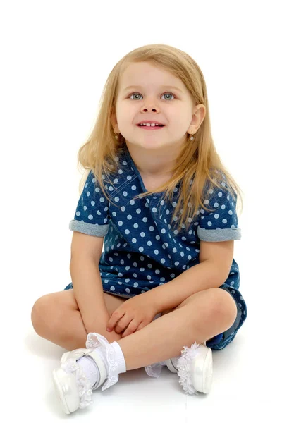 Ein Nettes Kleines Mädchen Schaut Auf Das Konzept Der Emotionen — Stockfoto