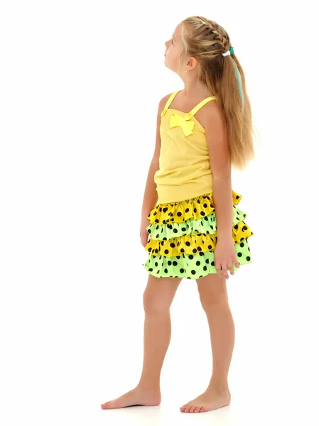 The little girl is full-length. — Stock Photo, Image