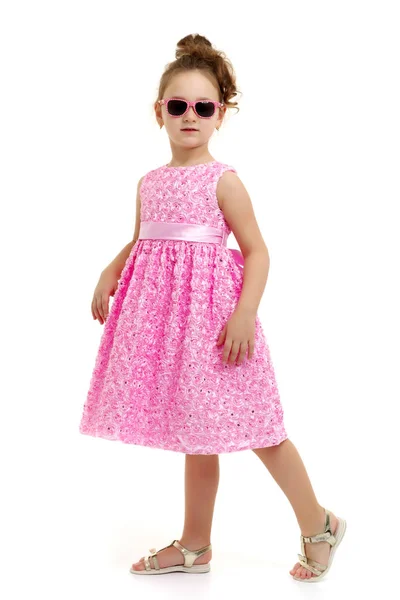 Κοριτσάκι με γυαλιά ηλίου. — Φωτογραφία Αρχείου