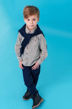 Küçük çocuk merak ettim.