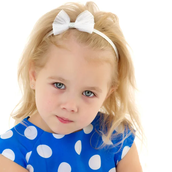 Retrato de uma menina close-up. — Fotografia de Stock