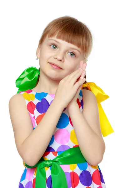 Little girl gesticulating. — Stock Photo, Image