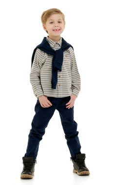 Yakışıklı çocuğu tam büyüme