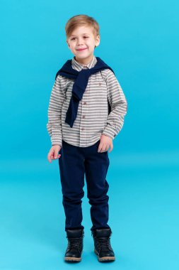 Yakışıklı çocuğu tam büyüme