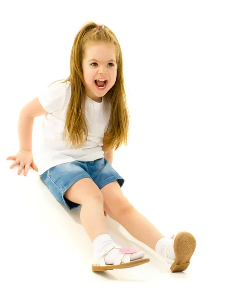 Schreit das kleine Mädchen. — Stockfoto