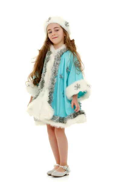 Petite fille en costume de vierge des neiges . — Photo