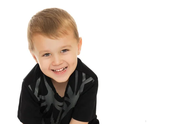 Knappe kleine jongen lachen. Het concept van een gelukkige kindertijd — Stockfoto