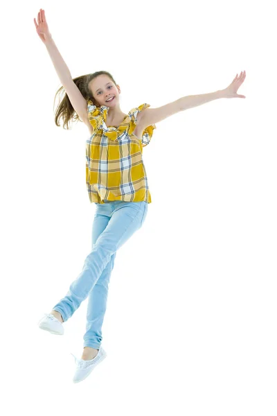 Прыгает девочка-подросток — стоковое фото