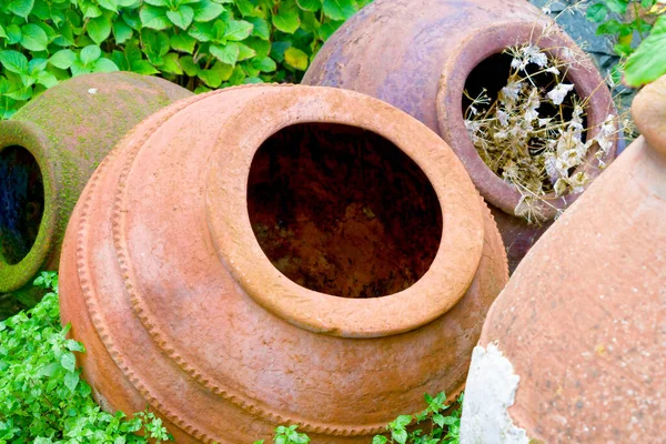 Large Ceramic Amphoras in Courtyard Flooded with Sunlight — Stock Image Large Ceramic Amphoras in Courtyard Flooded with Sunlight Royalty Free Stock Images