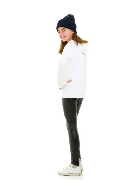 흰 옷을 입은 귀여운 여자 체조 선수 소녀의 모습. — 스톡 사진