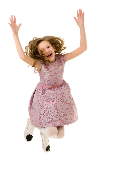 Mooi blond meisje gelukkig springen met het verhogen van handen — Stockfoto