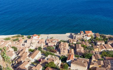 Monemvasia, Peloponnese, Yunanistan Ortaçağ castletown görünümünü.