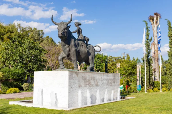 Peristeri Greece May Statue Abduction Europa May 2019 Peristeri Athens — Stock Photo, Image