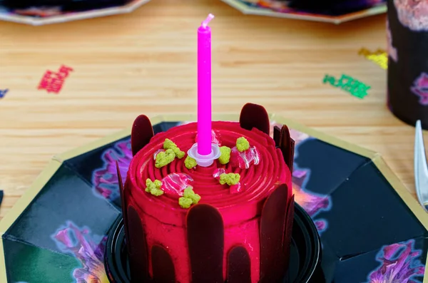 Ajándékok Asztali Dekoráció Villát Születésnapi Torta — Stock Fotó