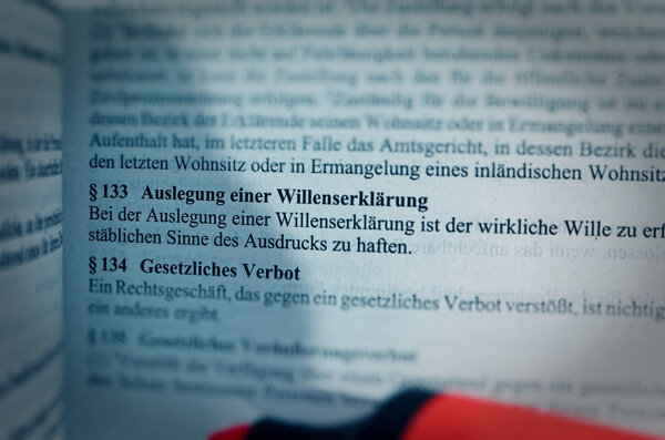 Правовой текст на немецком языке Пункт 211 StGB Strafgesetzbuch Mord in English Paragraph 211 StGB criminal code murder
