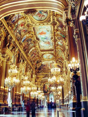 Güzel tavan ve Fransızca L Opera Opera Paris'te iç