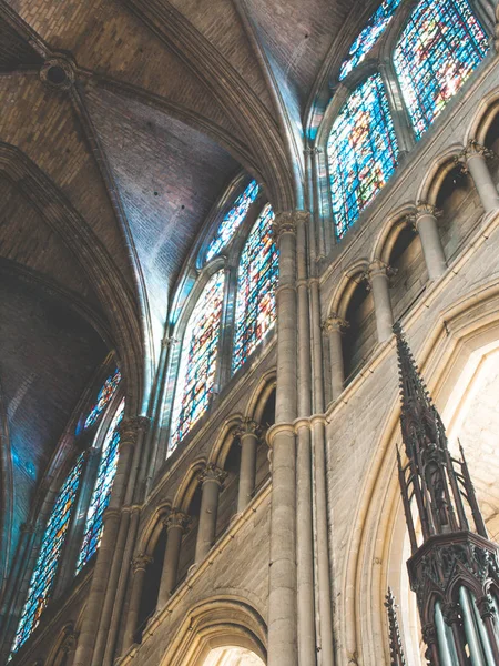 Innenraum Der Notre Dame Paris Frankreich Europa Mit Kirchenfenstern Und — Stockfoto