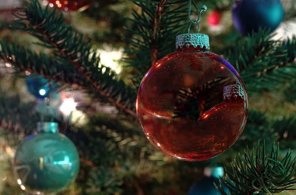 Boule Noël Sur Sapin Noël Lumières Incandescentes — Photo