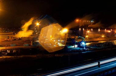 2018.03.08 üzerinde Voelklingen Saarland Almanya Saarstahl çelik kirişler üretiminde Almanya 'da büyük çelik fabrikası