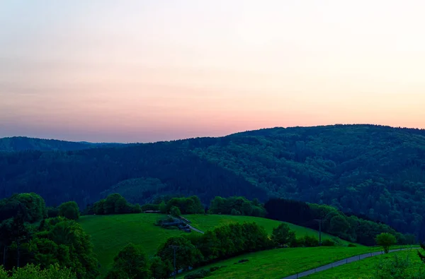 Odenwald Kortelshtte Con Puesta Sol Aerogeneradores —  Fotos de Stock