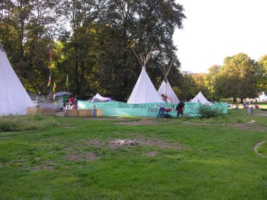 Stuttgart 21 Protesto Kampı Stuttgart ana istasyonu ve Almanya'da şantiye ile fotoğraflandı 2011.09.29