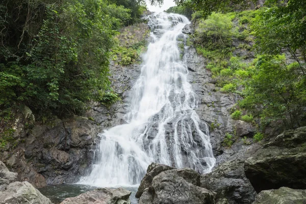 纳孔纳约省的萨里卡瀑布 — 图库照片