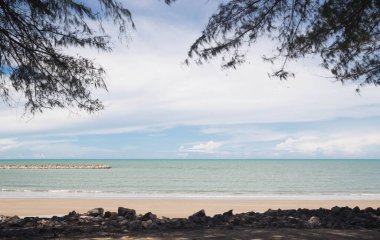 Chao Samran Plajı 'ndaki plaj.