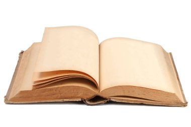 Beyaz bir arka plan üzerinde bir vintage kitap açılır. Önden görünüm.
