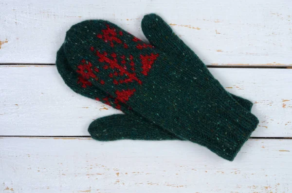 Knitted Mittens Green White Wooden Background Handwork View — Stock Photo, Image