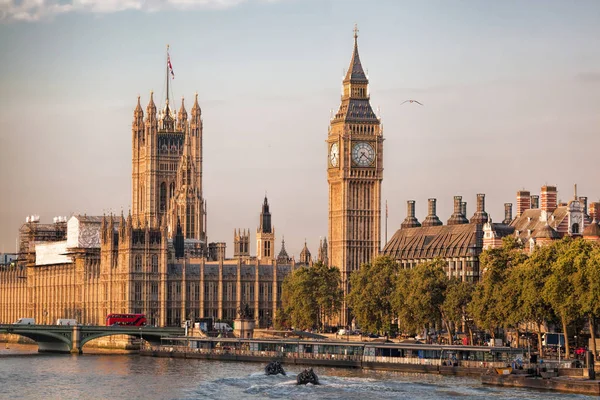 Big Ben Csónakokkal London Anglia Egyesült Királyság — Stock Fotó